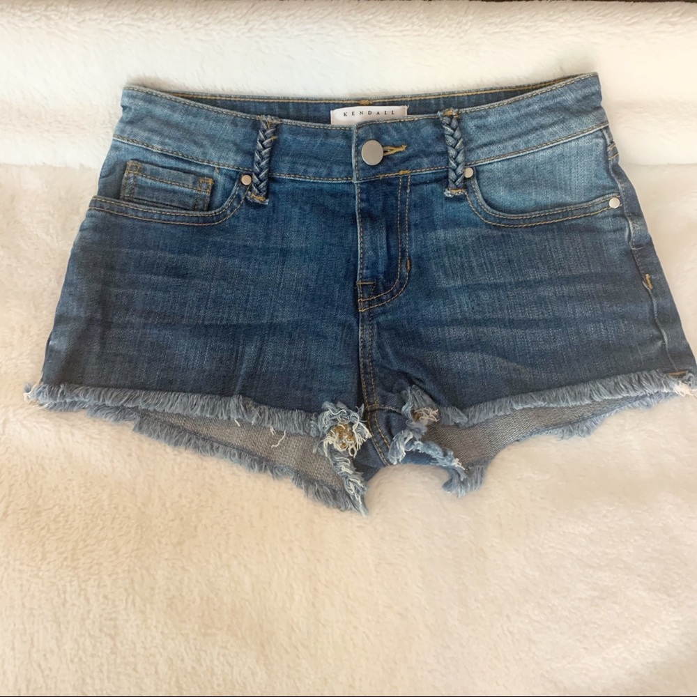Kendall + Kylie denim shorty shorts Raw fringe hem